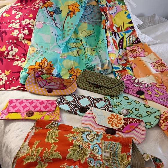 Source Unknown Other - 12 Colorful Skirts Purses & Top Handmade NWOT